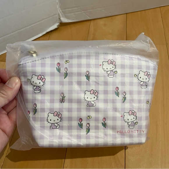 New hello kitty purple gingham checkered pattern pouch - Picture 5 of 6
